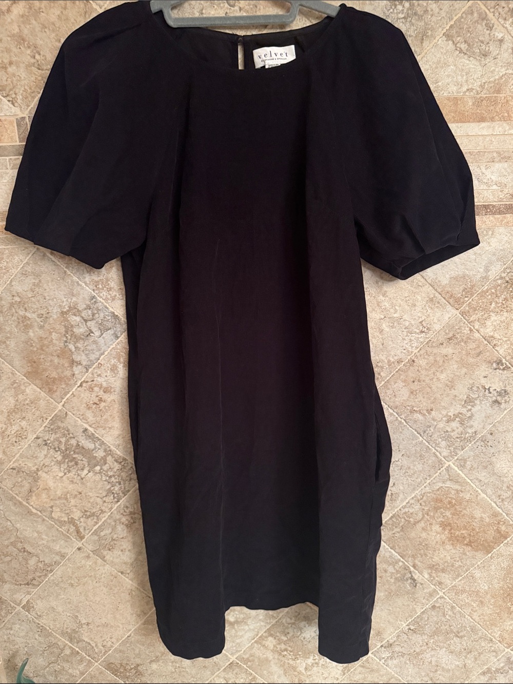 Velvet by graham and spencer Ryleigh corduroy Black Puff-Sleeve Shift Dress XS